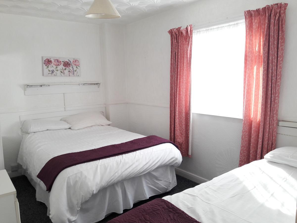 Springfield Holiday Apartments สเกคเนส ภายนอก รูปภาพ